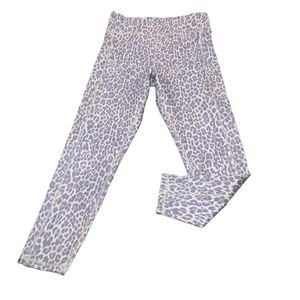 𝅺johnny Was Calme Leopard Performance 7/8 Leggings L 
NOT FOR SALE